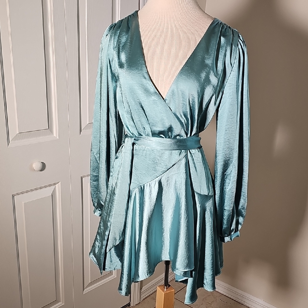 Lovers & Friends Mini KAYLEIGH Wrap Dress. Size Small. Satin Shinny.